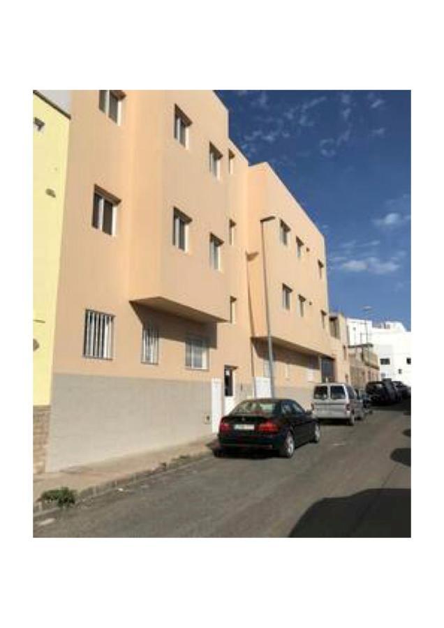 Apartamentos Cerca Del Aeropuerto Ingenio Exterior photo